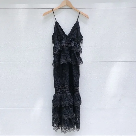 kendall kylie lace dress Kendall & Kylie Spaghetti Strap Mini Dress Lace XS Clay Twist Front Detail